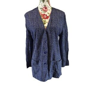 Vintage petite blouse zig zag pattern front pockets large buttons front close